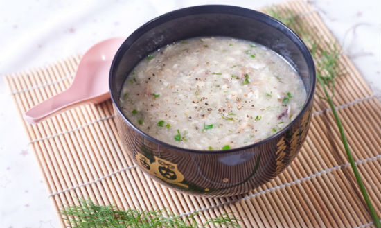 Cách làm cá chép hầm gạo nếp bổ dưỡng cho bà bầu