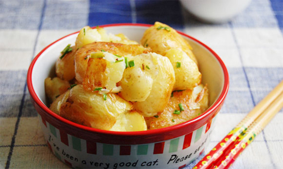 Cách làm khoai tây xào bùi ngọt cực đơn giản
